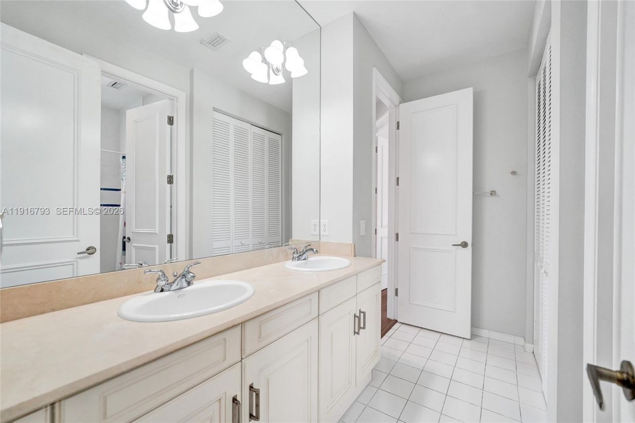 919 Adams St, Hollywood, FL 33019 Photo