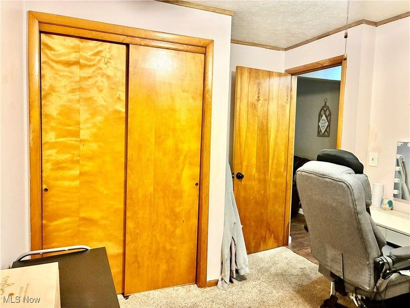 275 Walnut, Washingtonville, OH 44490 Photo 12