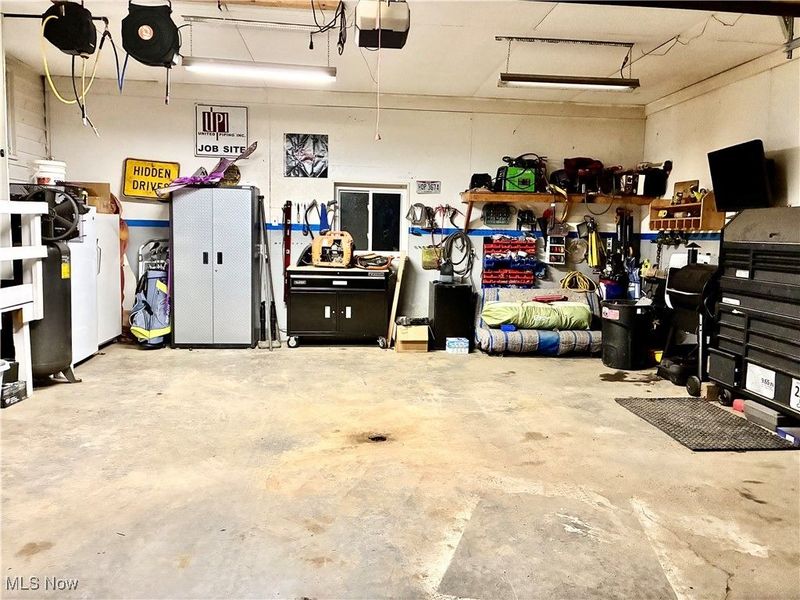 275 Walnut, Washingtonville, OH 44490 Photo 16