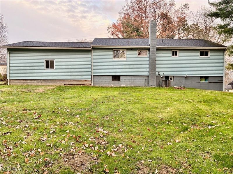 275 Walnut, Washingtonville, OH 44490 Photo 17