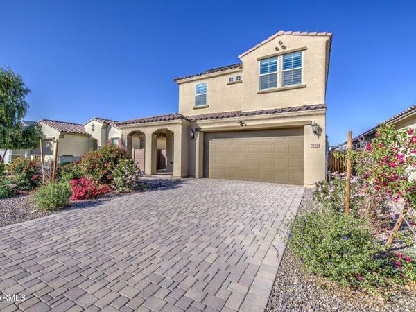 7926 W MEDLOCK Drive, Glendale, AZ 85303