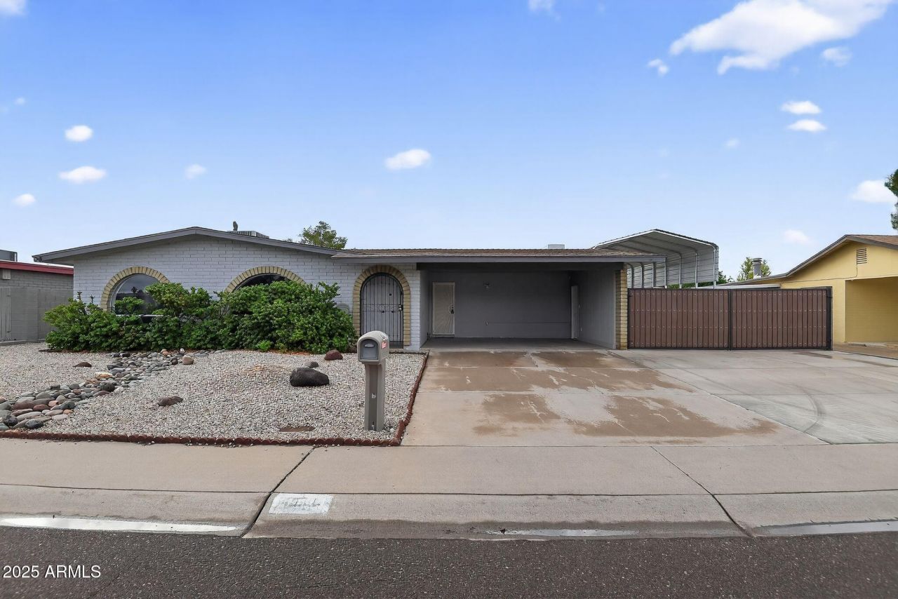 4911 W Beverly Lane, Glendale, AZ 85306 Main Photo