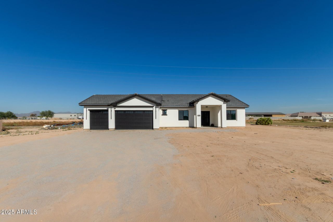 3219 S 198th Lane, Buckeye, AZ 85326 Main Photo