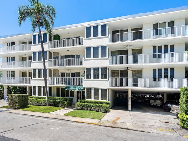 223 Atlantic Avenue, Unit D2, Palm Beach, FL 33480