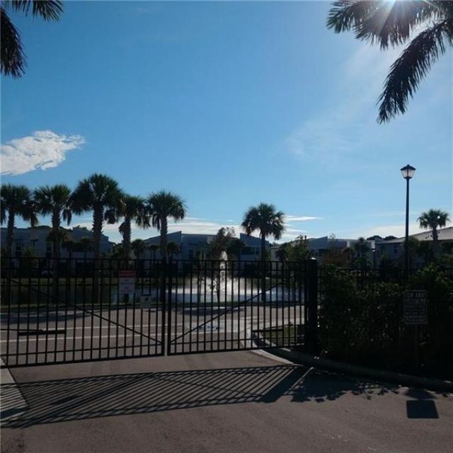 3919 SE Mentmore Ln, Stuart, FL 34997 Photo