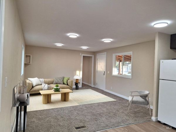 16581 N White Pine St, Unit 102, Nampa, ID 83651