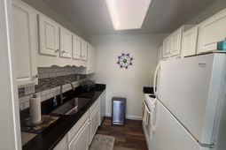 5001 Little River Rd. photo 4