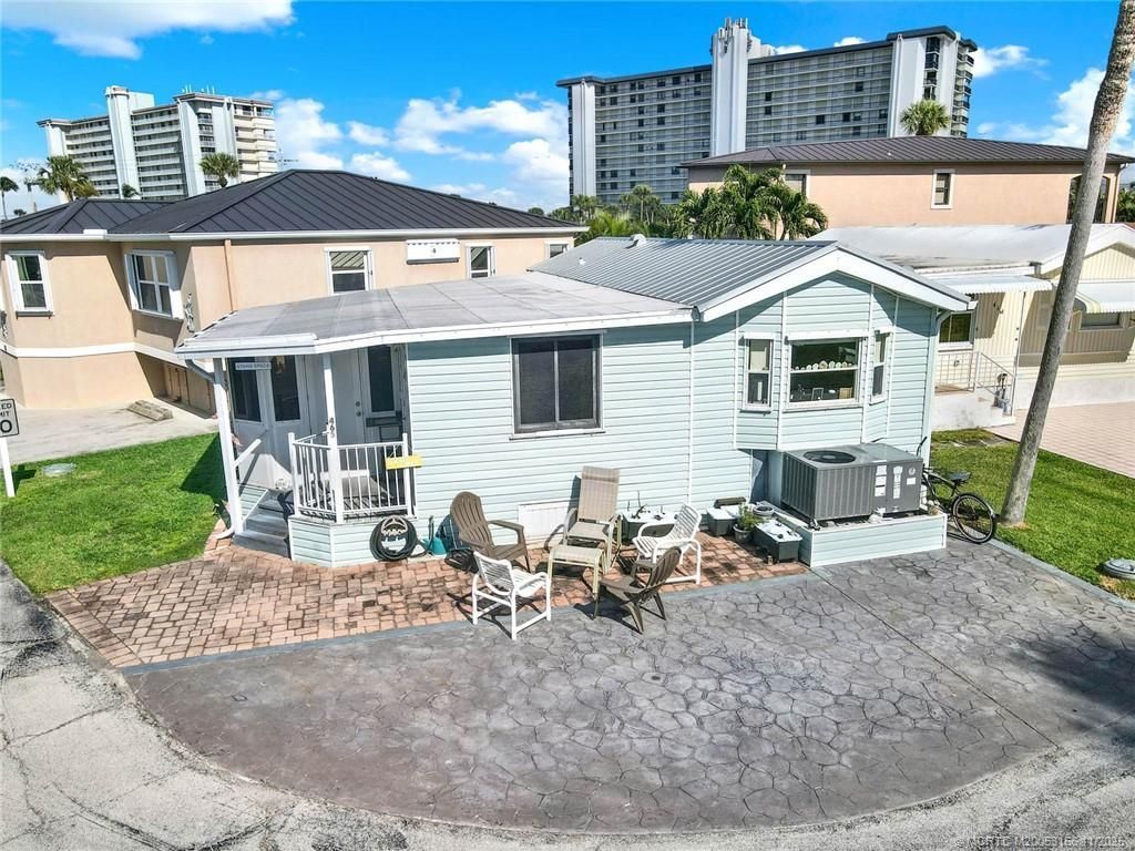 10725 S Ocean Drive, Unit 465, Jensen Beach, FL 34957 Photo