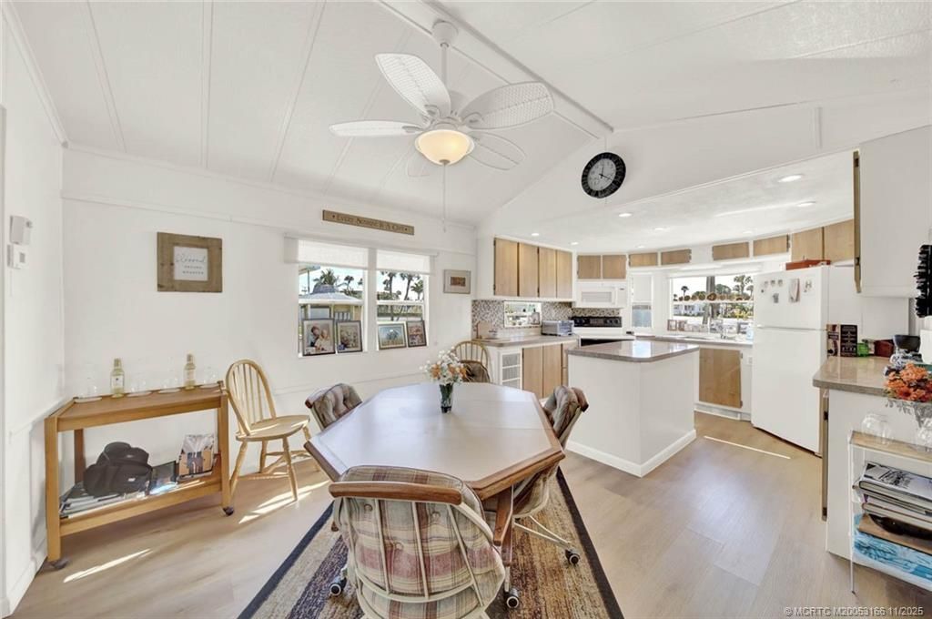 10725 S Ocean Drive, Unit 465, Jensen Beach, FL 34957 Photo