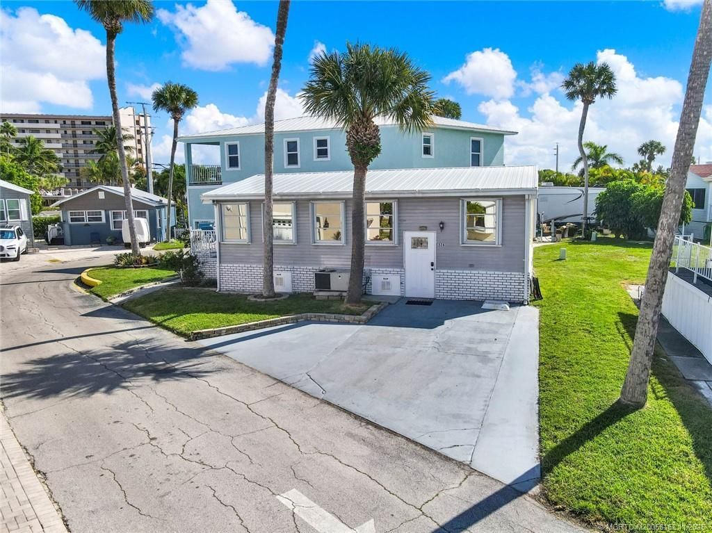 10725 S Ocean Drive, Unit 326, Jensen Beach, FL 34957 Photo