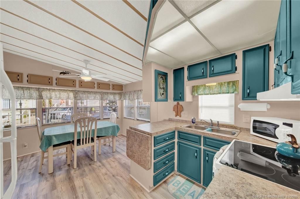 10725 S Ocean Drive, Unit 326, Jensen Beach, FL 34957 Photo