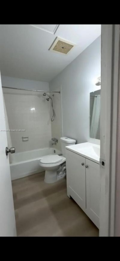 17901 NW 68 Ave, Unit T-205, Hialeah, FL 33015 Photo