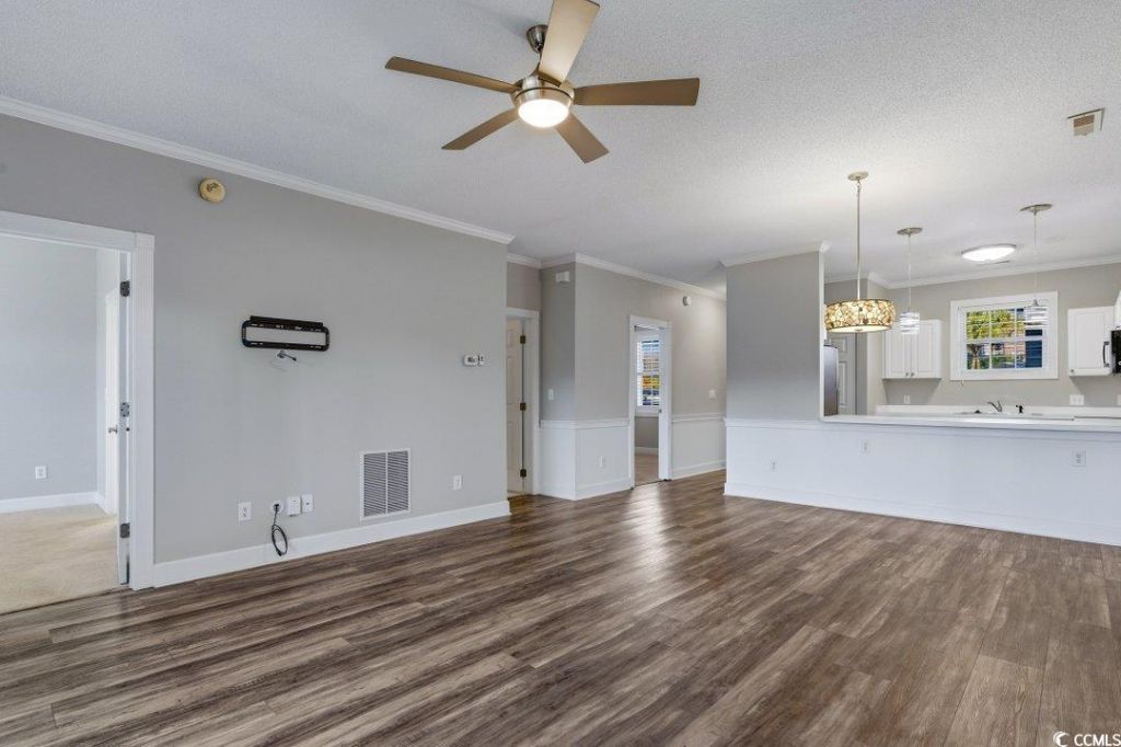 702 Riverwalk Dr. Photo 10