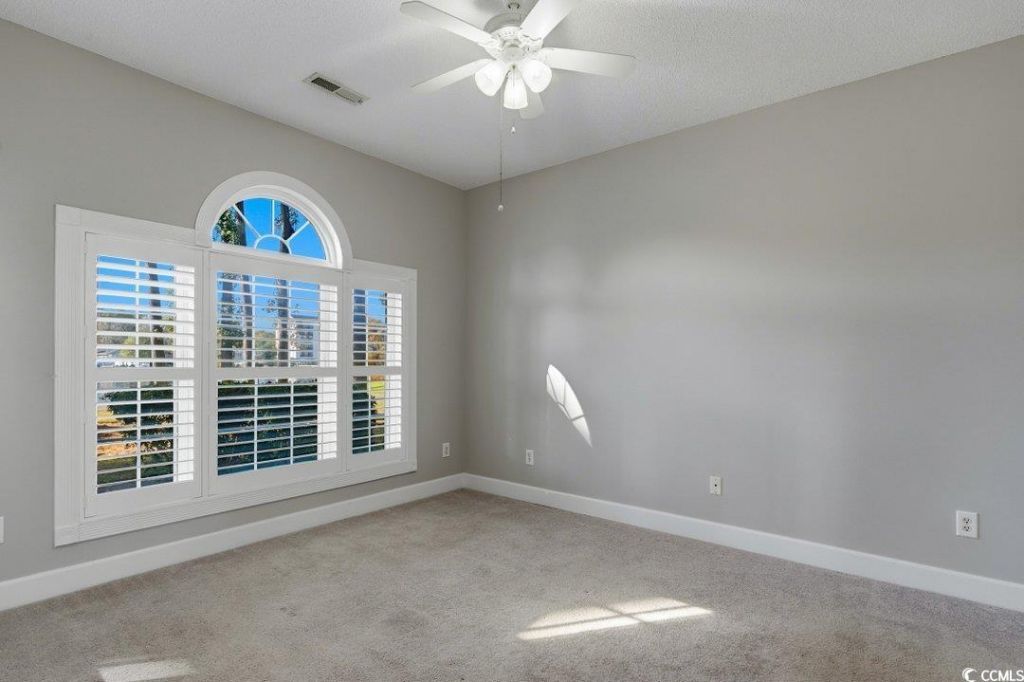 702 Riverwalk Dr. Photo 11