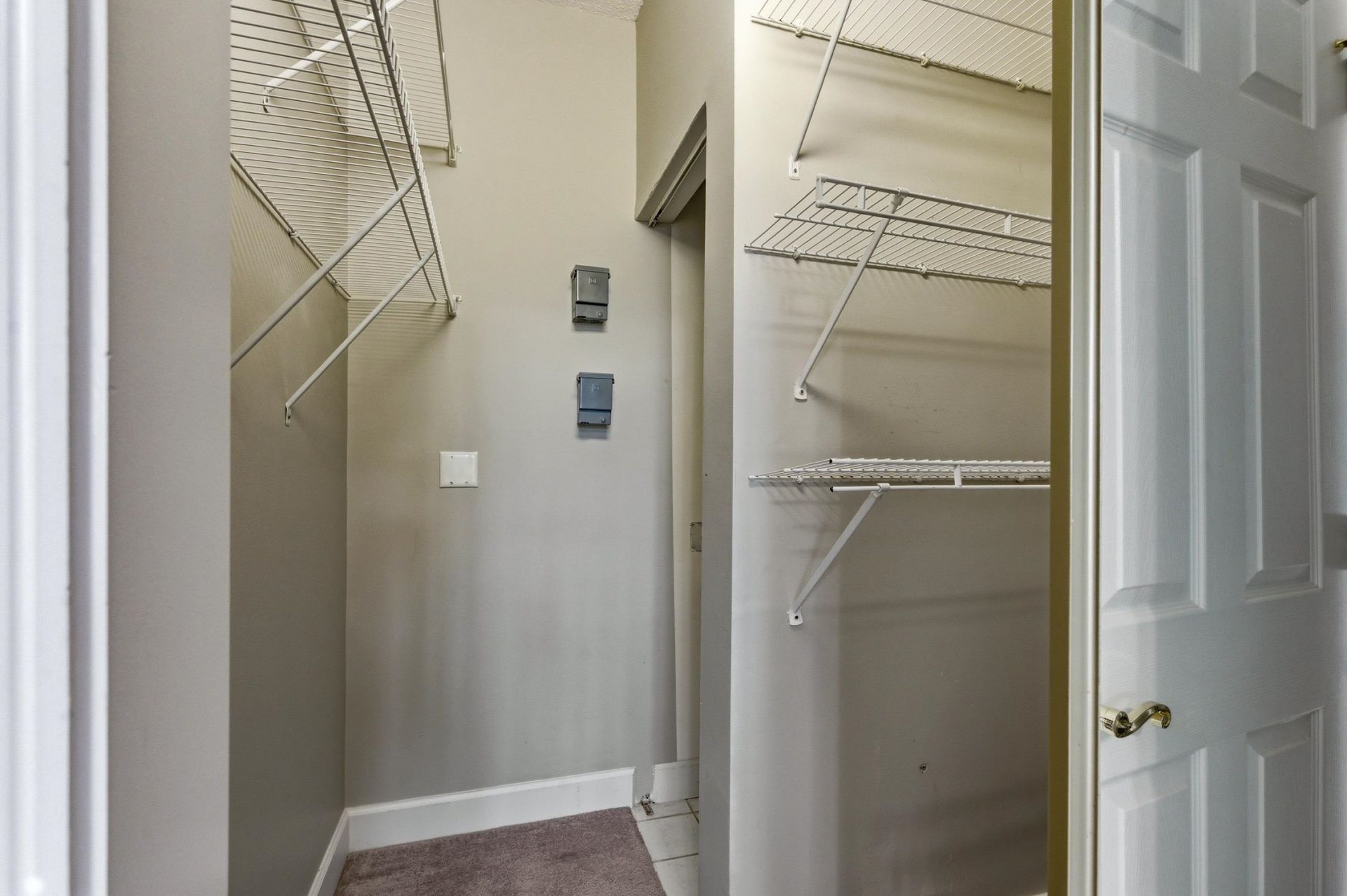 702 Riverwalk Dr. Photo 14