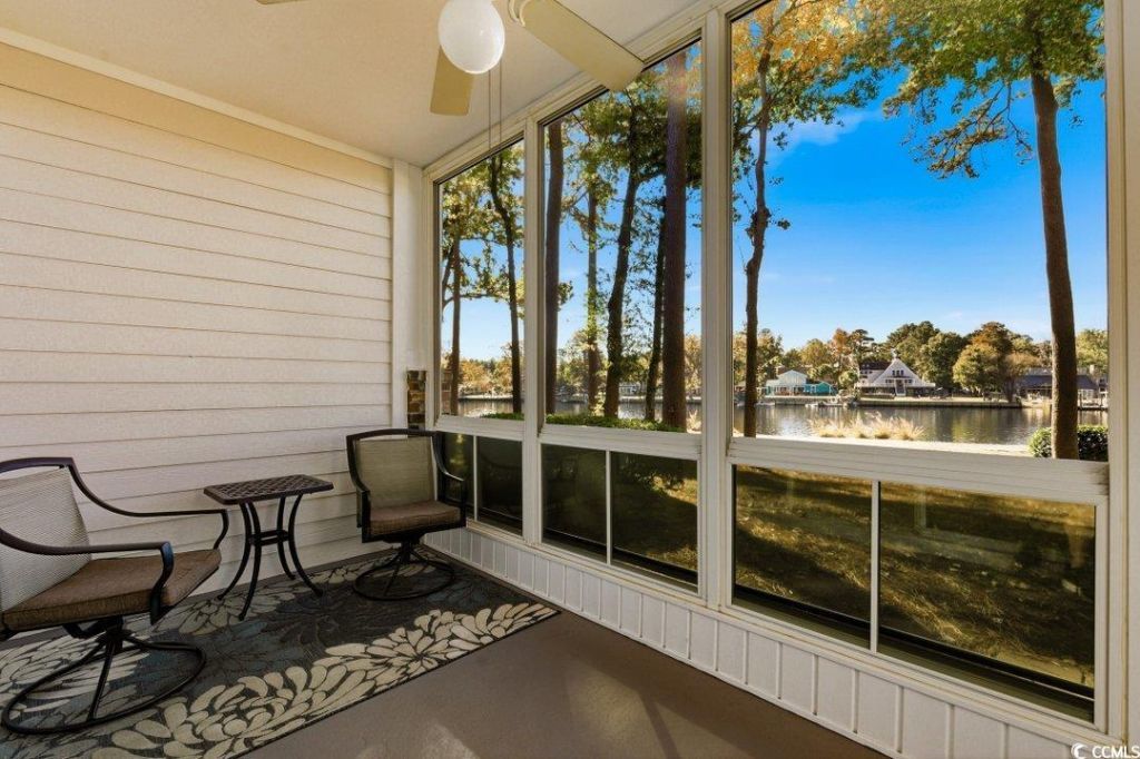 702 Riverwalk Dr. Photo 16