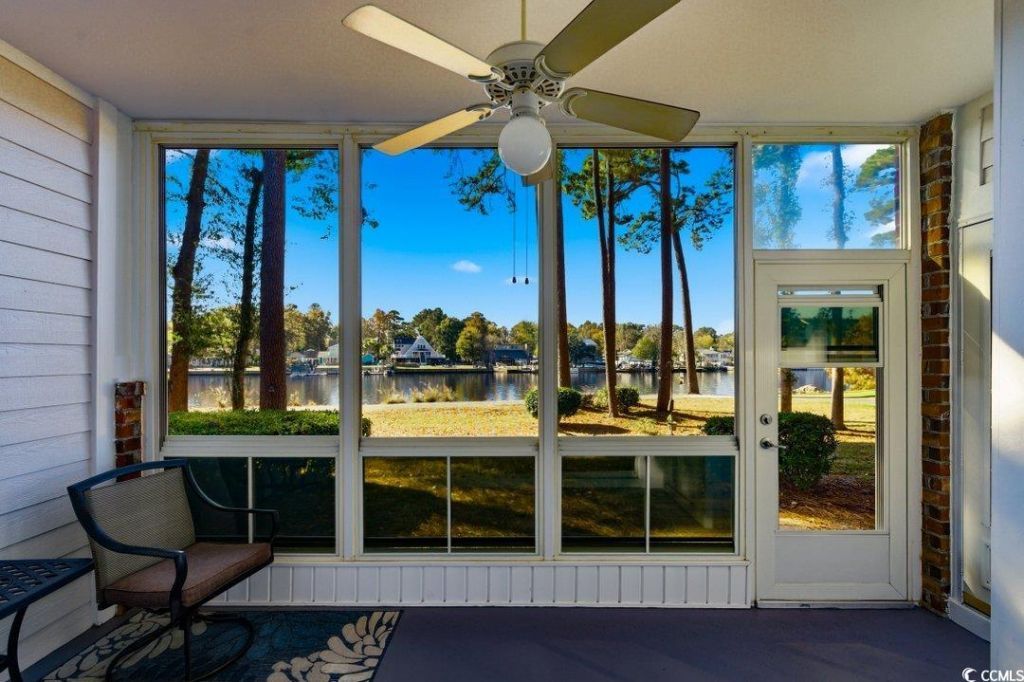 702 Riverwalk Dr. Photo 17