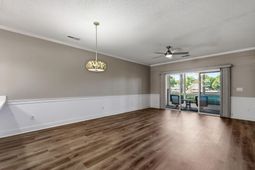 702 Riverwalk Dr. photo 4