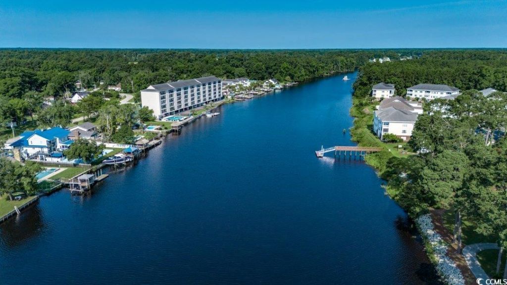 702 Riverwalk Dr. Photo 35