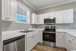 702 Riverwalk Dr. photo 4