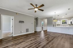 702 Riverwalk Dr. photo 4