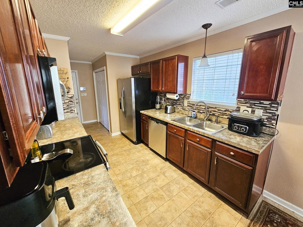 333 Tall Shadows Lane Photo 13