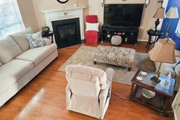 333 Tall Shadows Lane photo 4