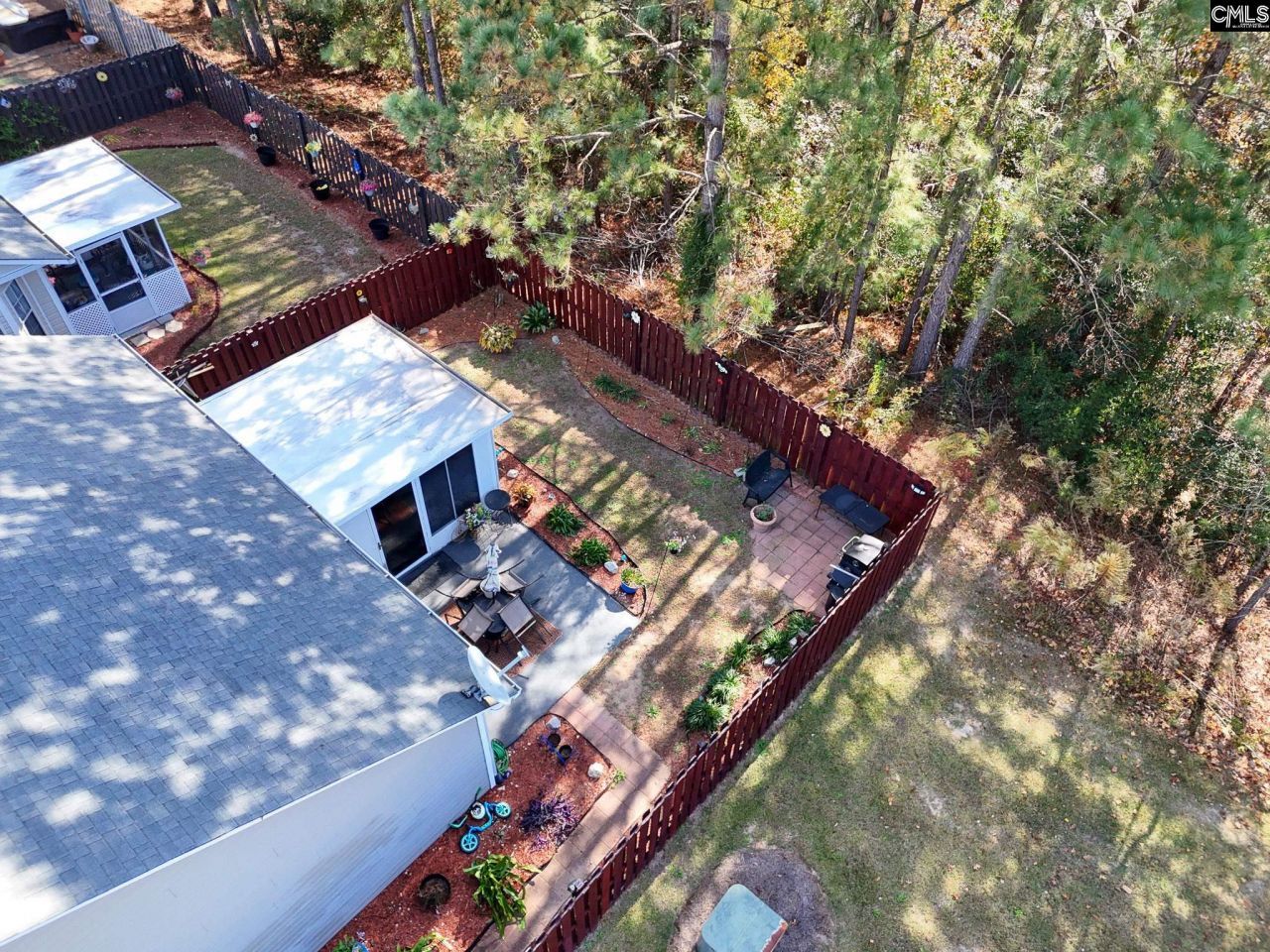 333 Tall Shadows Lane Photo 32