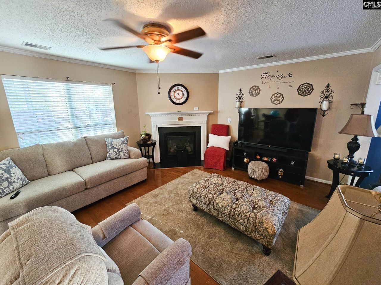 333 Tall Shadows Lane Photo 5