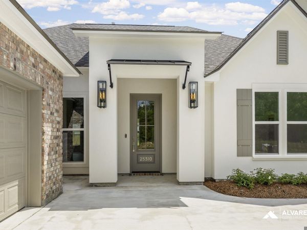 25310 Burlington Ave, Denham Springs, LA 70726