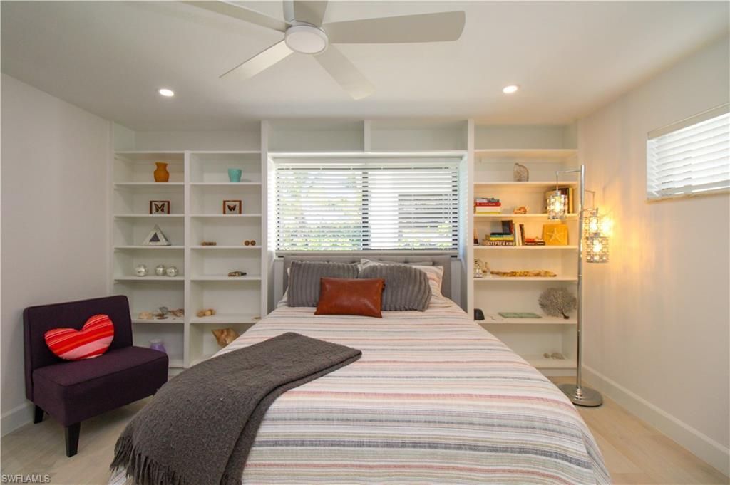 1555 Crayton Rd, Naples, FL 34102 Photo