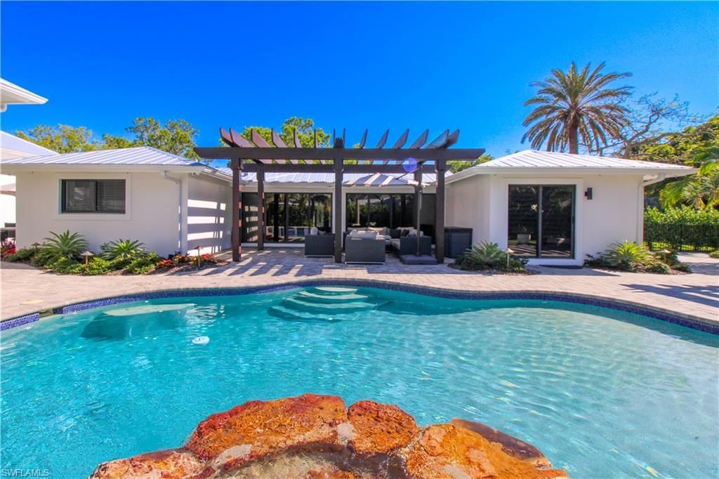 1555 Crayton Rd, Naples, FL 34102 Photo