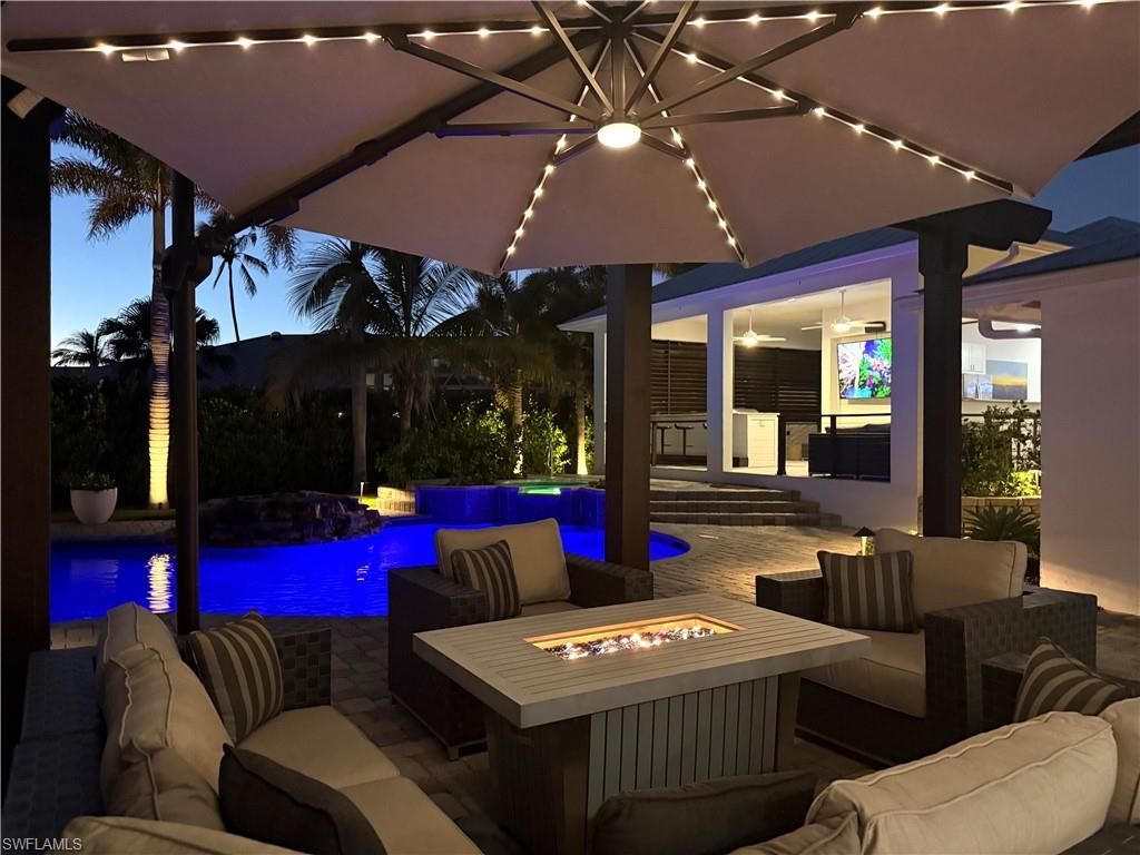 1555 Crayton Rd, Naples, FL 34102 Photo