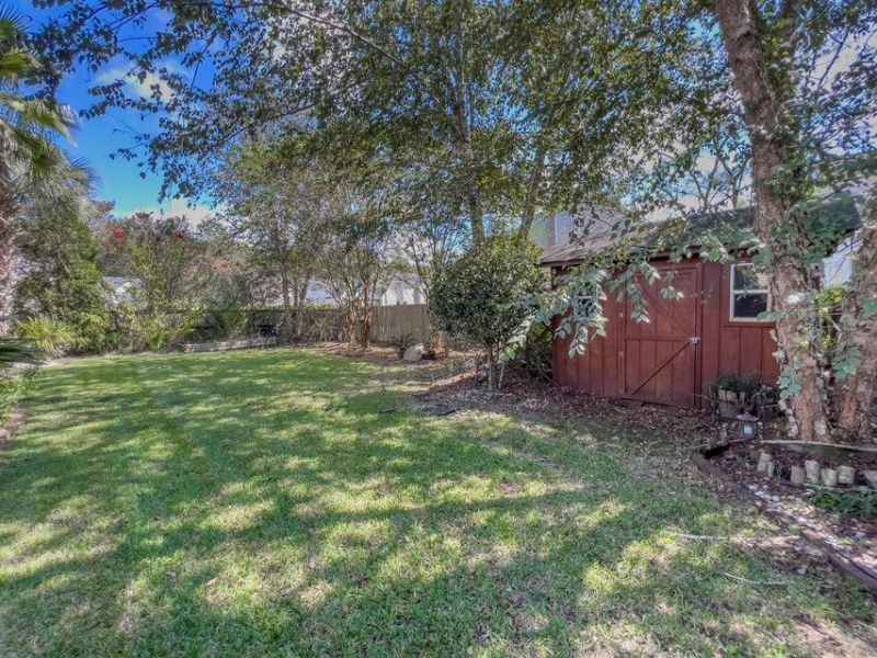 143 Spring Meadows Drive Photo 32