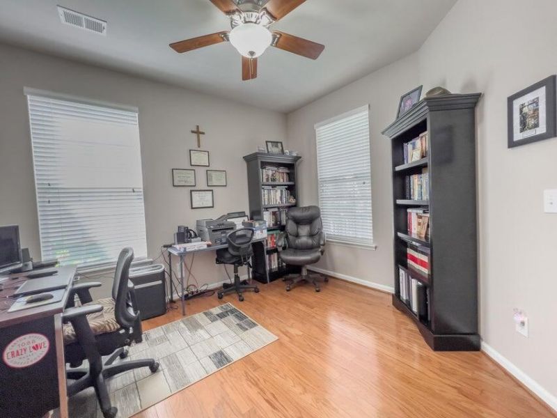 143 Spring Meadows Drive Photo 4