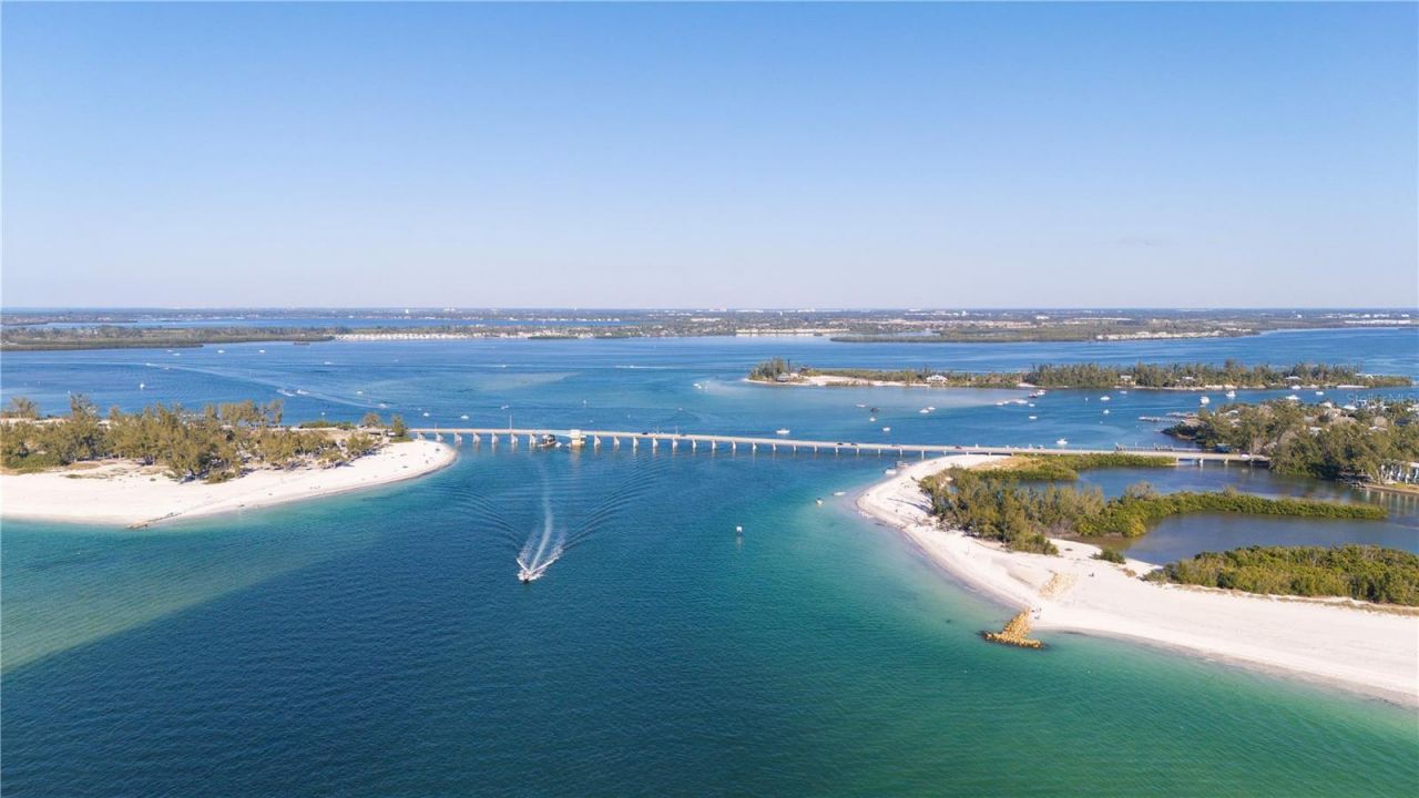 4112 128th Street W, Unit 605, Cortez, FL 34215 Photo