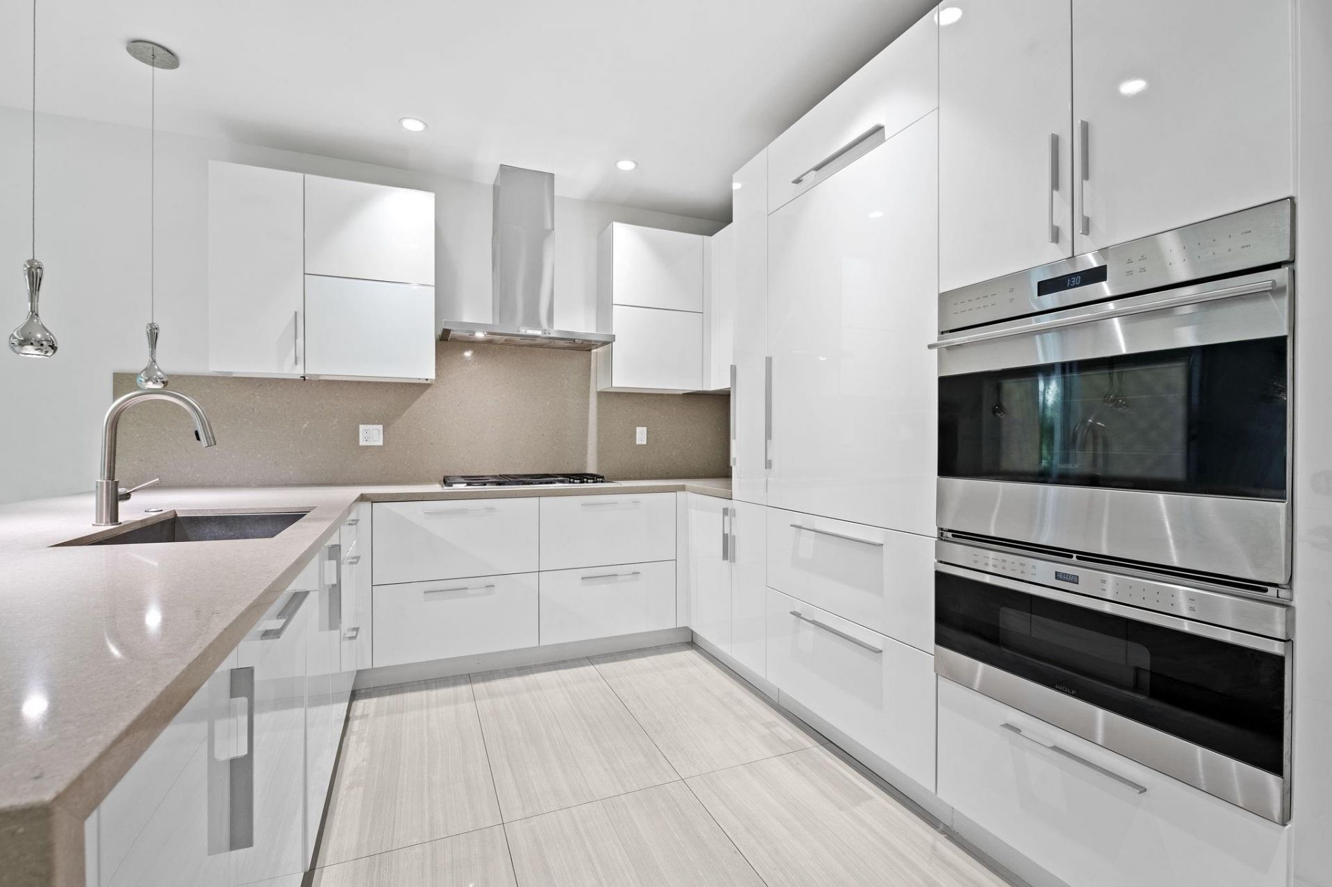 240 Shore Court, Lauderdale by the Sea, FL 33308 Photo