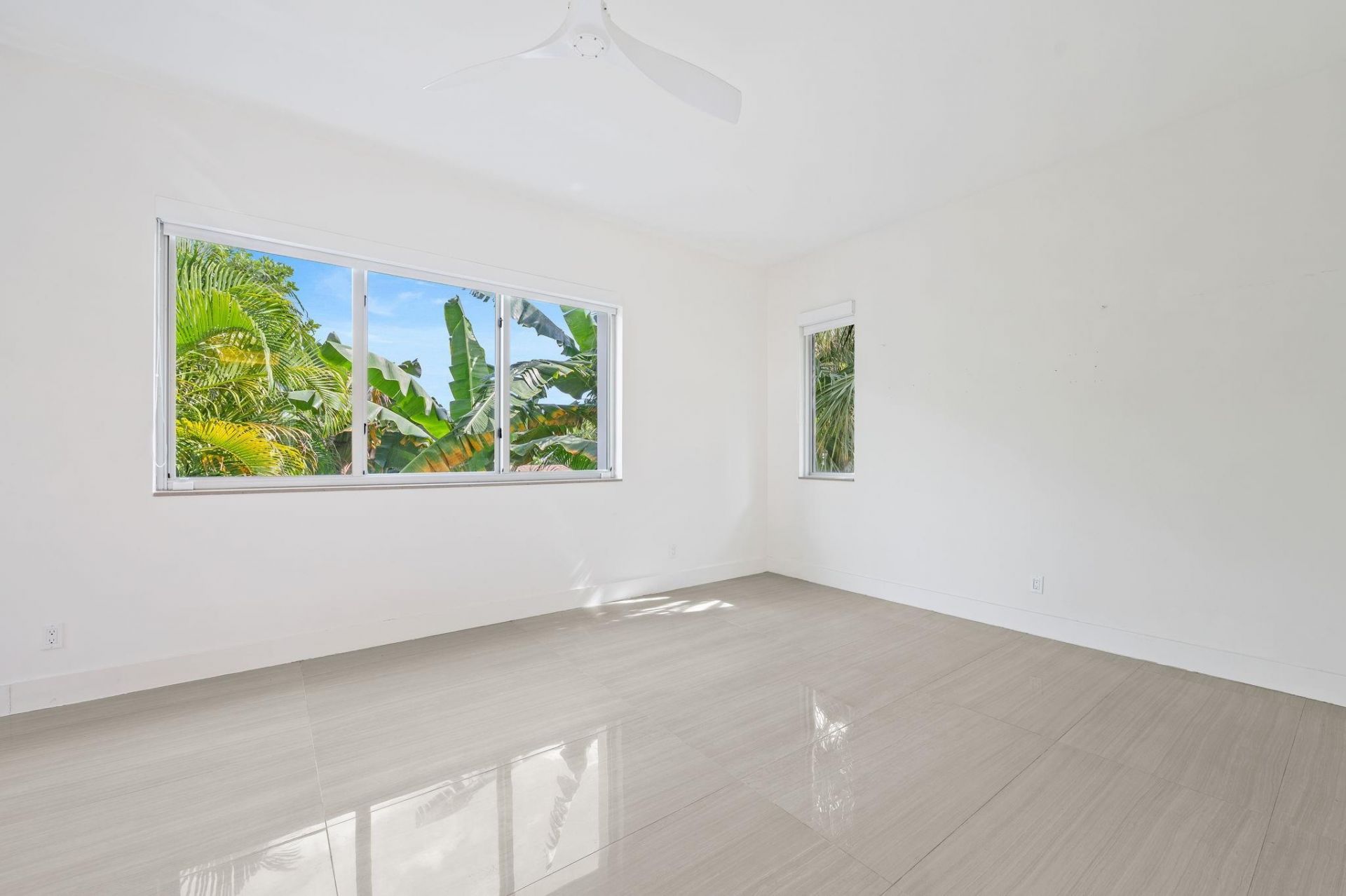 240 Shore Court, Lauderdale by the Sea, FL 33308 Photo