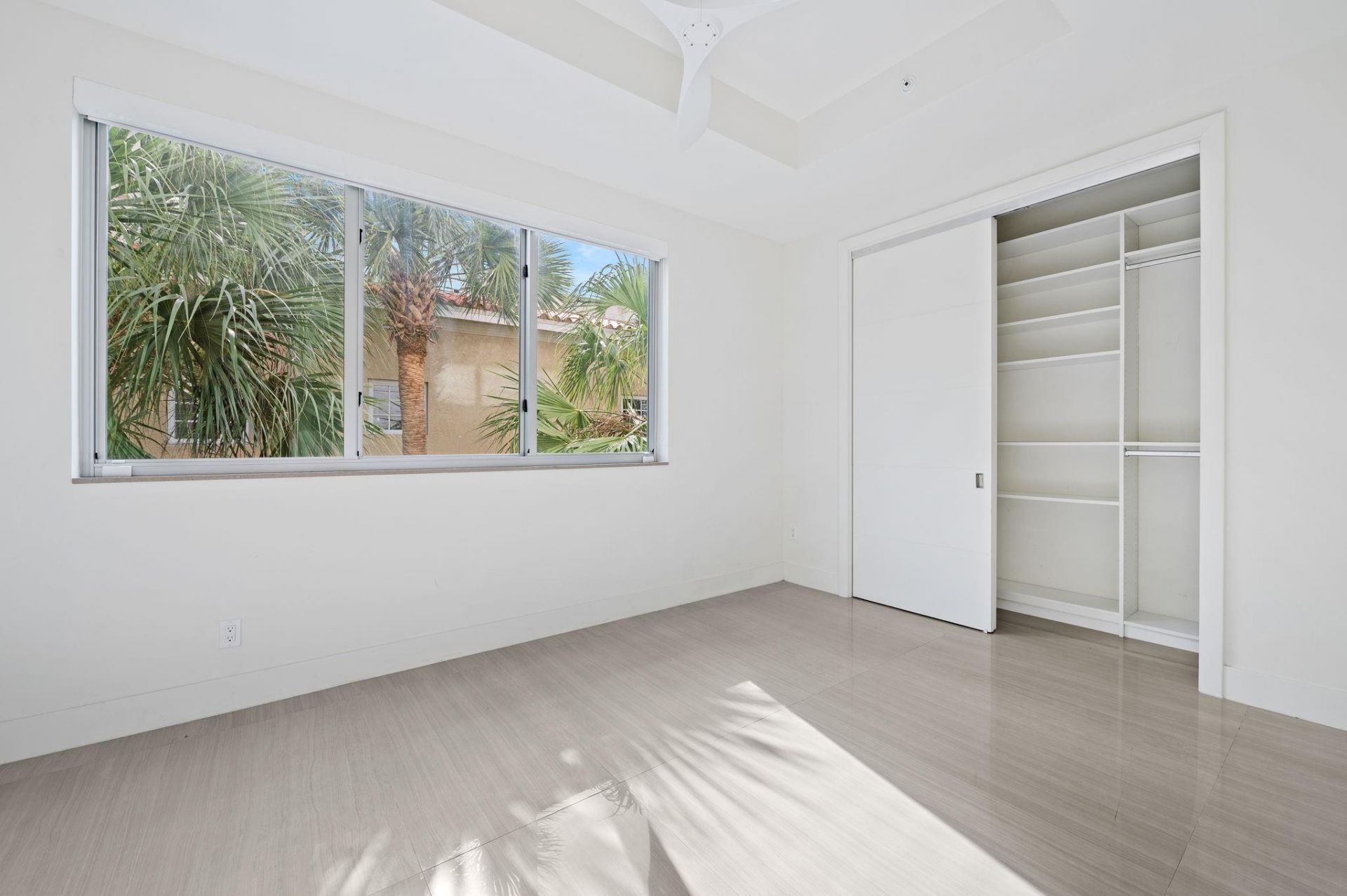 240 Shore Court, Lauderdale by the Sea, FL 33308 Photo