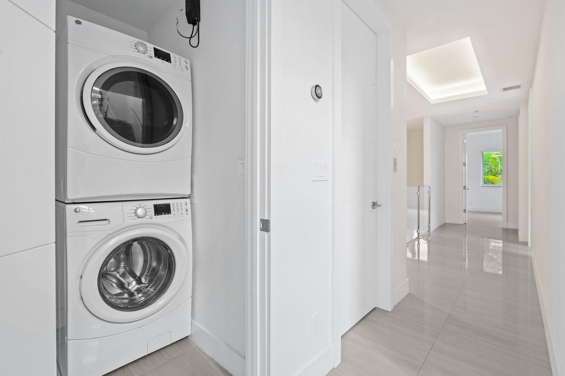 240 Shore Court, Lauderdale by the Sea, FL 33308 Photo