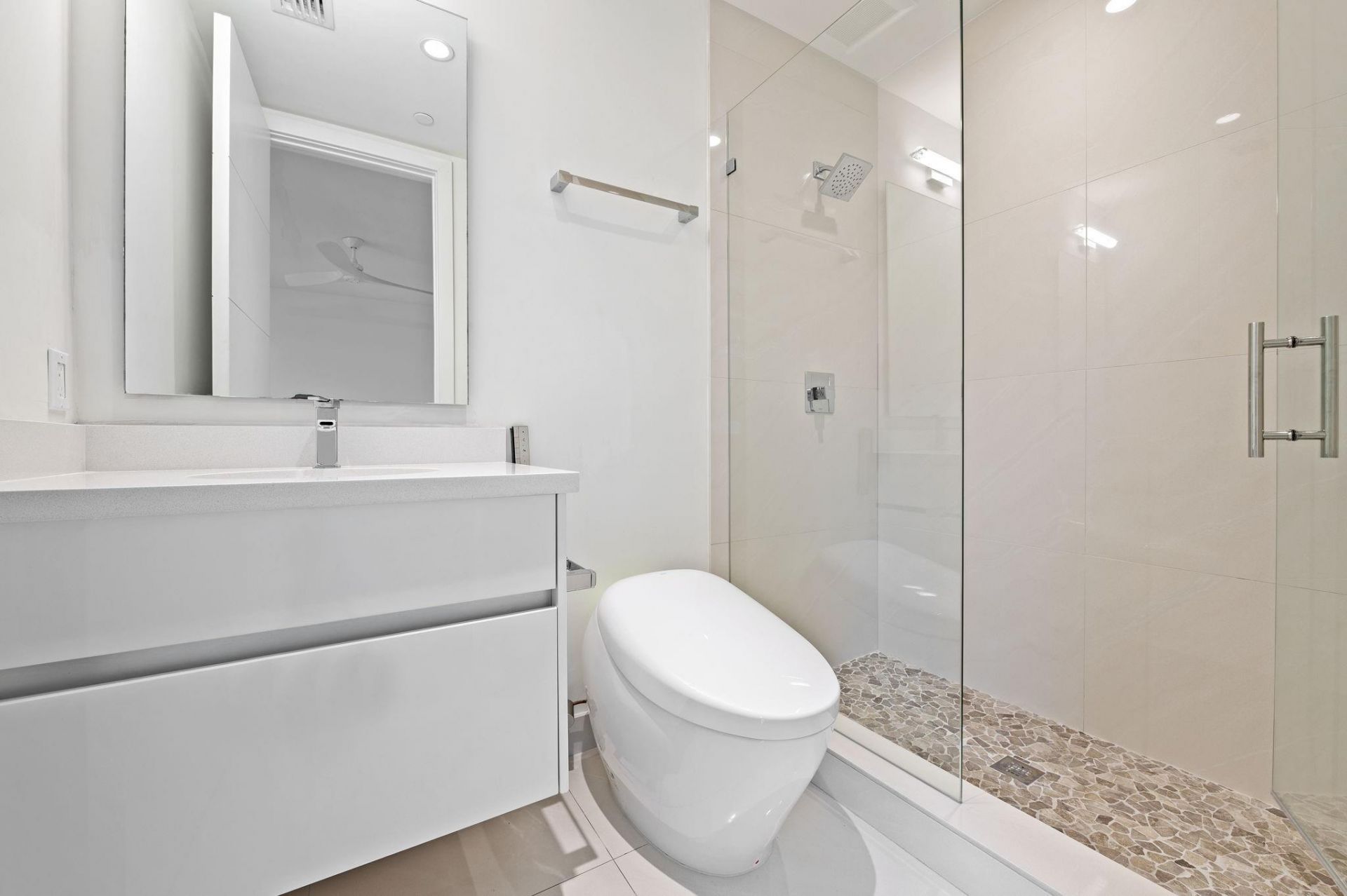 240 Shore Court, Lauderdale by the Sea, FL 33308 Photo