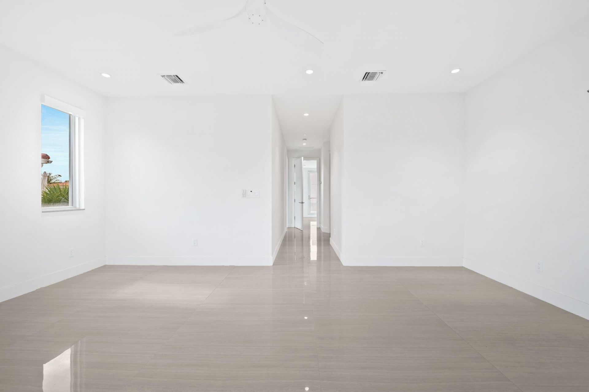 240 Shore Court, Lauderdale by the Sea, FL 33308 Photo