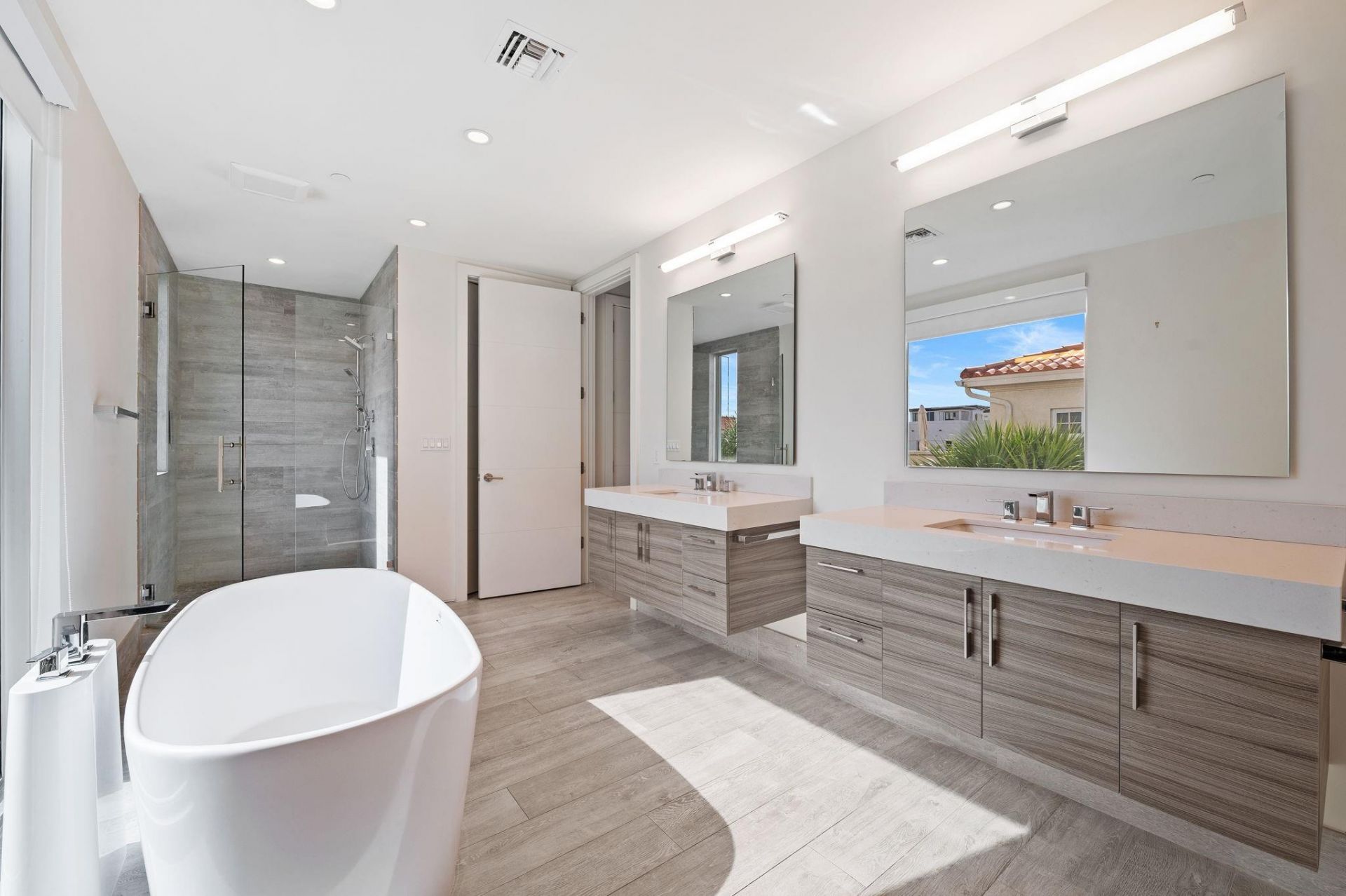 240 Shore Court, Lauderdale by the Sea, FL 33308 Photo