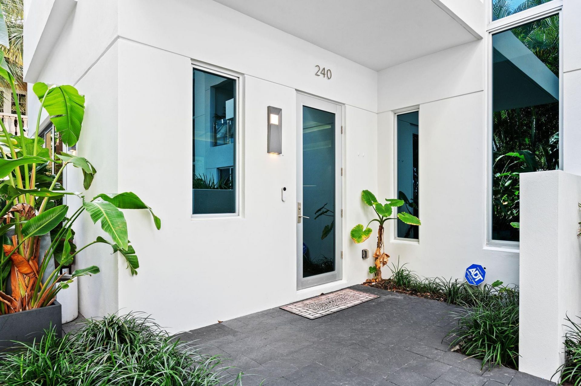 240 Shore Court, Lauderdale by the Sea, FL 33308 Photo