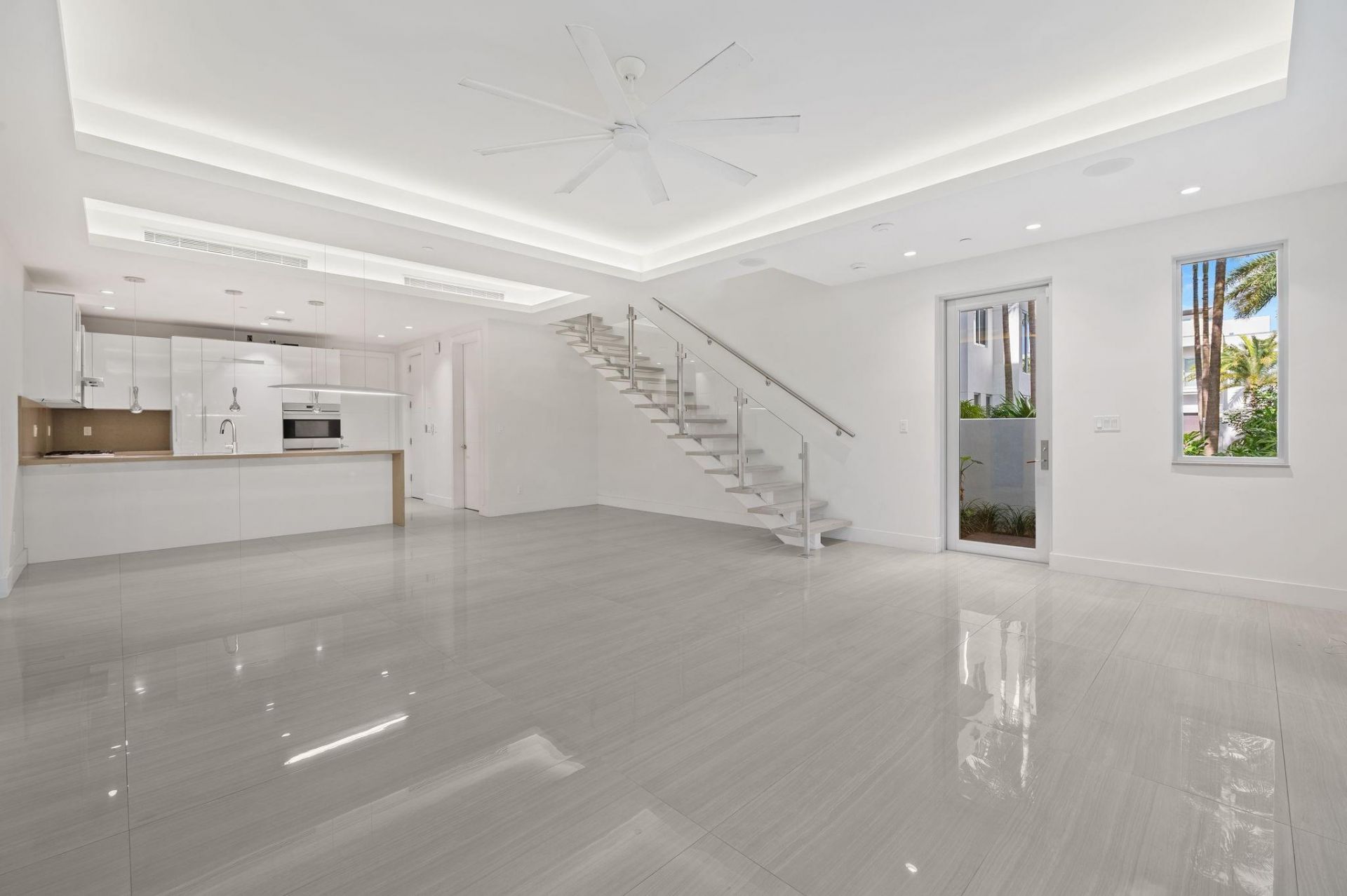 240 Shore Court, Lauderdale by the Sea, FL 33308 Photo