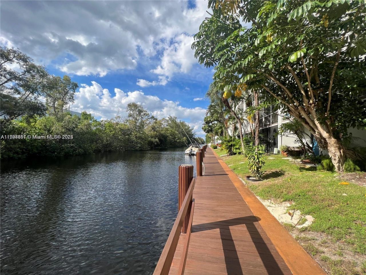 1407 NE 56th St, Unit 103, Fort Lauderdale, FL 33334 Photo