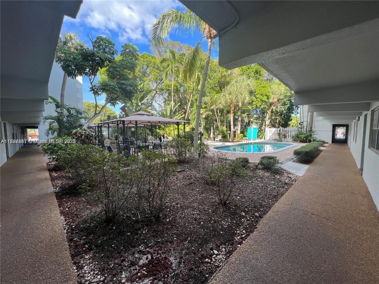 1407 NE 56th St, Unit 103, Fort Lauderdale, FL 33334 Photo
