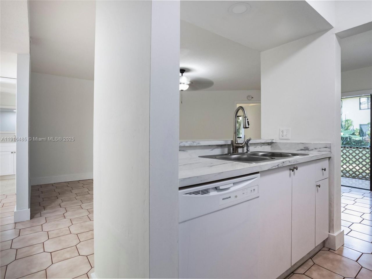 9761 SW 138th Ave, Unit HC1R, Miami, FL 33186 Photo