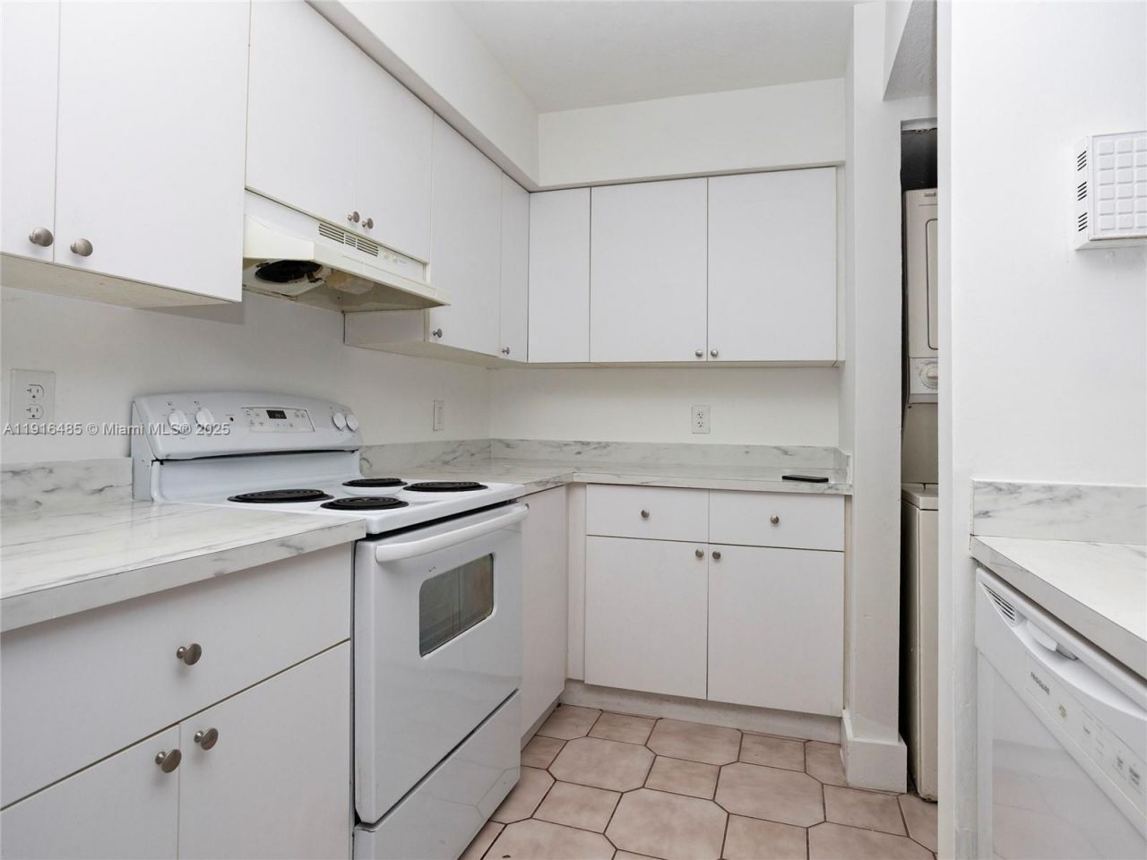 9761 SW 138th Ave, Unit HC1R, Miami, FL 33186 Photo