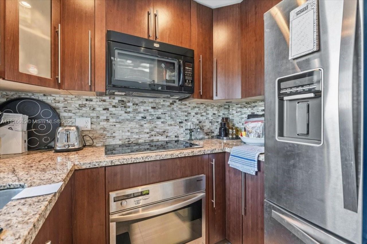 4100 Crystal Lake Dr, Unit 302, Deerfield Beach, FL 33064 Photo